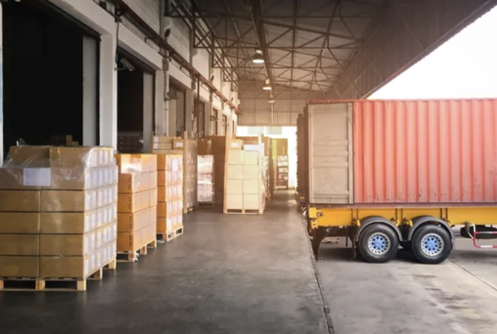 Loading dock with freight containers